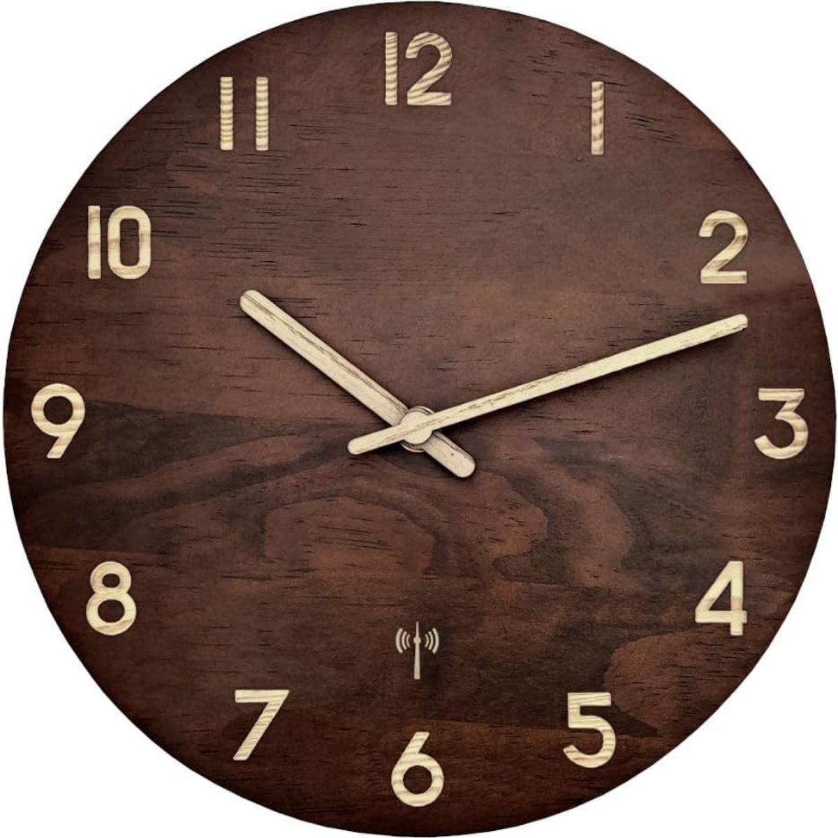 Natuurlijke Houten Radiowandklok-Radiogestuurd-Vintage Design-Geruisloos Uurwerk-Massief Hout-Bruin En Wit-Handgemaakt