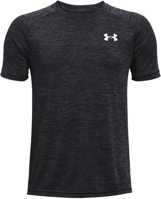Zwart Under Armour sportshirt met korte mouwen en wit logo op de voorkant.