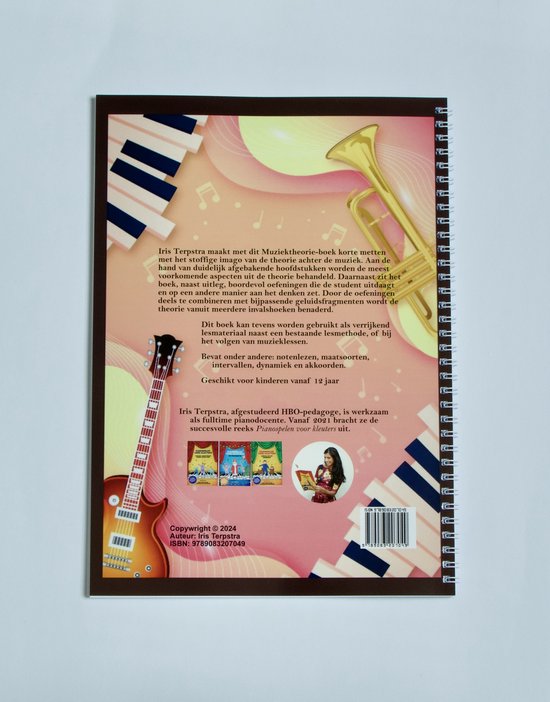 Muziektheorie werkboek - akkoorden - oefenen - noten lezen - met audio - oefenboek - verrijkend lesmateriaal voor thuis of bij muziekles