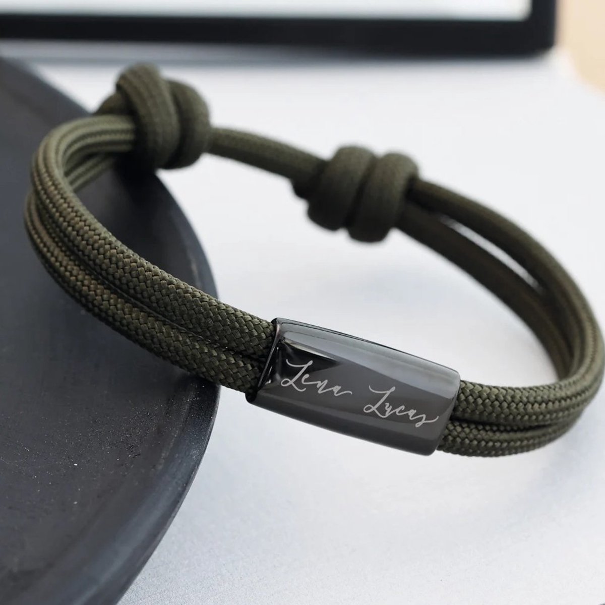 Verstelbare paracord herenarmband met naam – Stoere armband voor heren met touw – Cadeau voor man, vader, vriend - Gepersonaliseerd