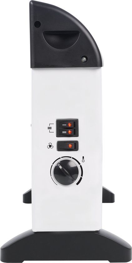 Zijaanzicht van een witte Tristar convector kachel met zwarte details. Bedieningsknoppen en thermostaat zichtbaar.