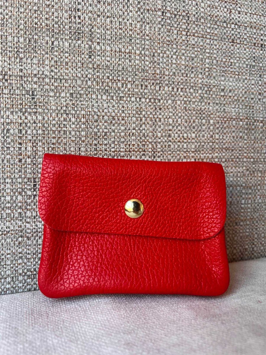 Portemonnee Rood Mat - Matte afwerking - 11 cm x 8 cm - Red - Wallet - Geld - Betalen - Accessoires - Accessoire - Mode - Fashion - Echt leer - Leather - Dames - Vrouwen - Mama - Cadeau - Kado - Luxe uitstraling - Mini - Small Dame Trendy