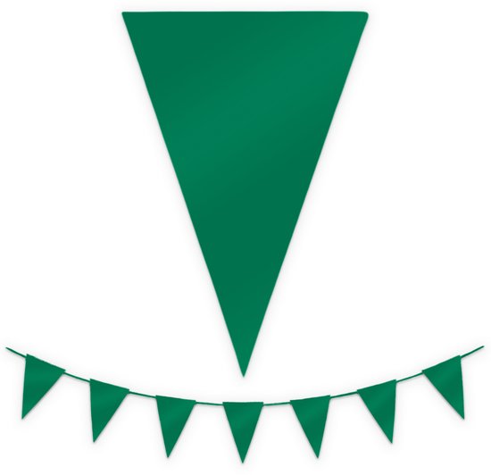 Een enkele donkergroene vlag en een deel van een slinger.