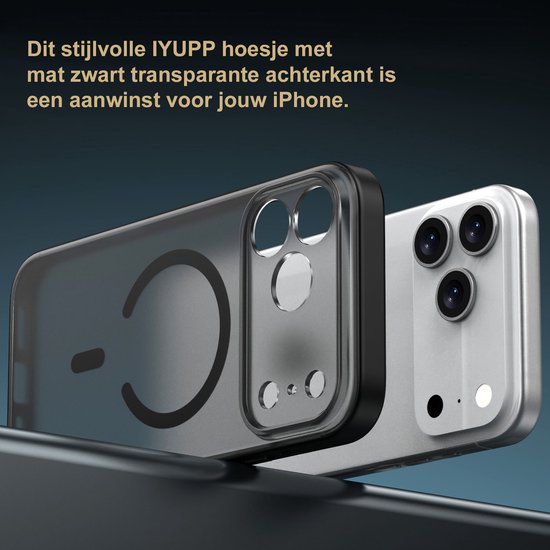 Een doorschijnend matzwart iPhone-hoesje met MagSafe-ring wordt bovenop een zilveren iPhone gelegd.
