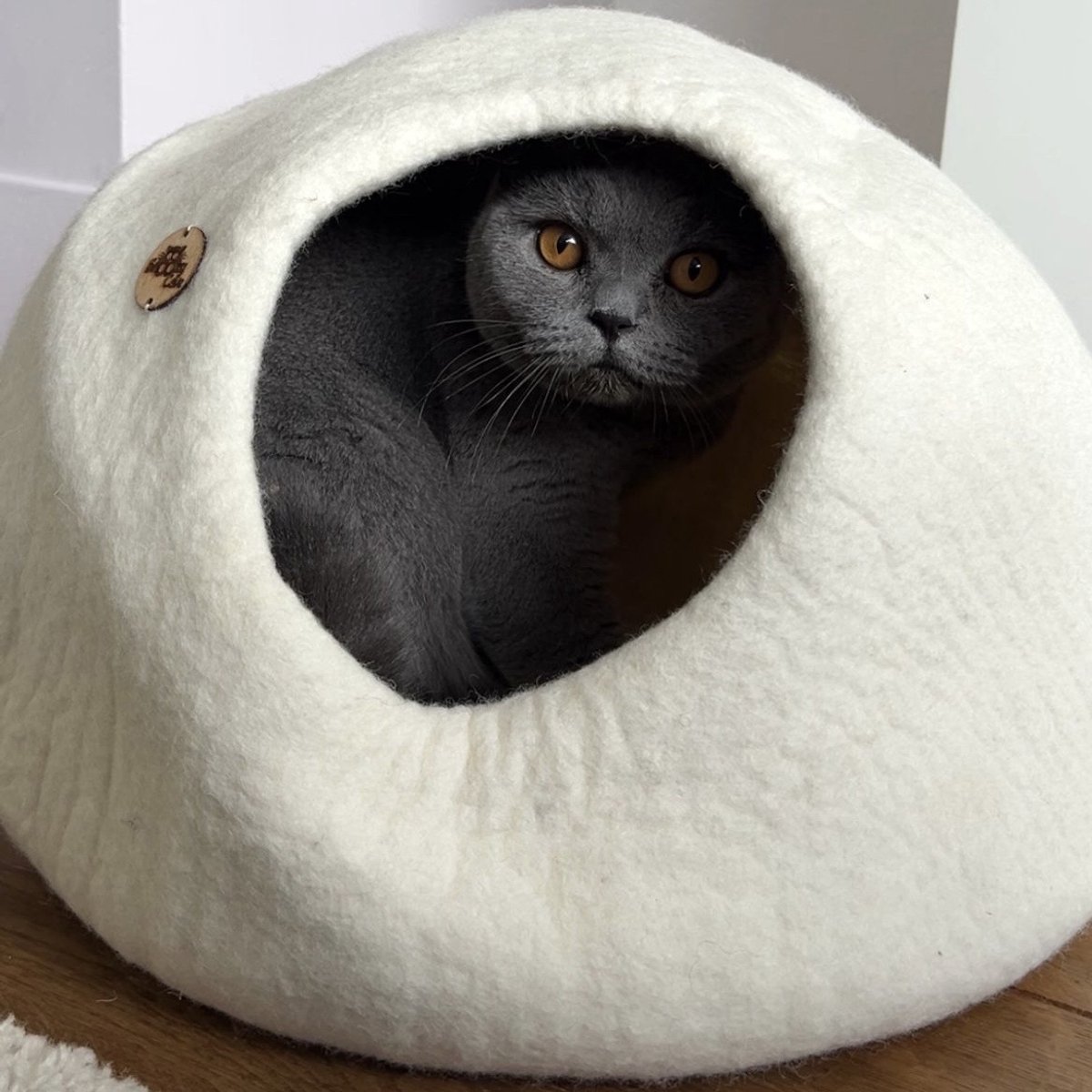 Bol.com Kattenmand Catcave wit - Kattenhuis - Kattengrot - SnoozyCave aanbieding
