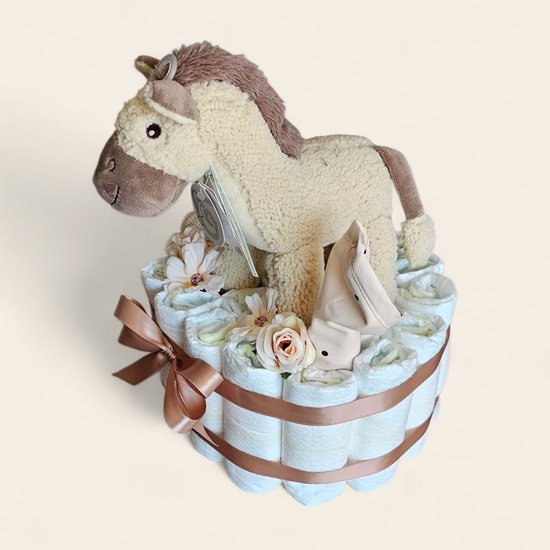 Luxe Luiertaart met Happy Horse knuffel, Liewood slabber, gehaakte slofjes & 21 Pampers maat 2 - feestelijk verpakt kraamcadeau van BamBam — afbeelding 4