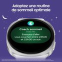 Donkergrijze en witte smartwatch naast elkaar. Beiden met zwart wijzerplaat.