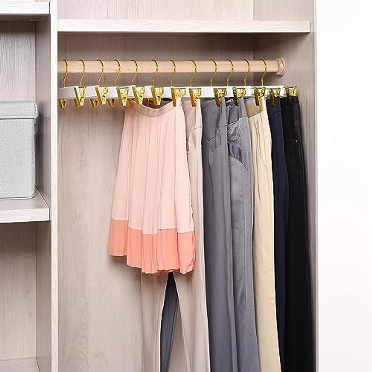 Ruimtebesparende Witte Houten Broekhangers - 36 cm met Verstelbare Antislip Clips