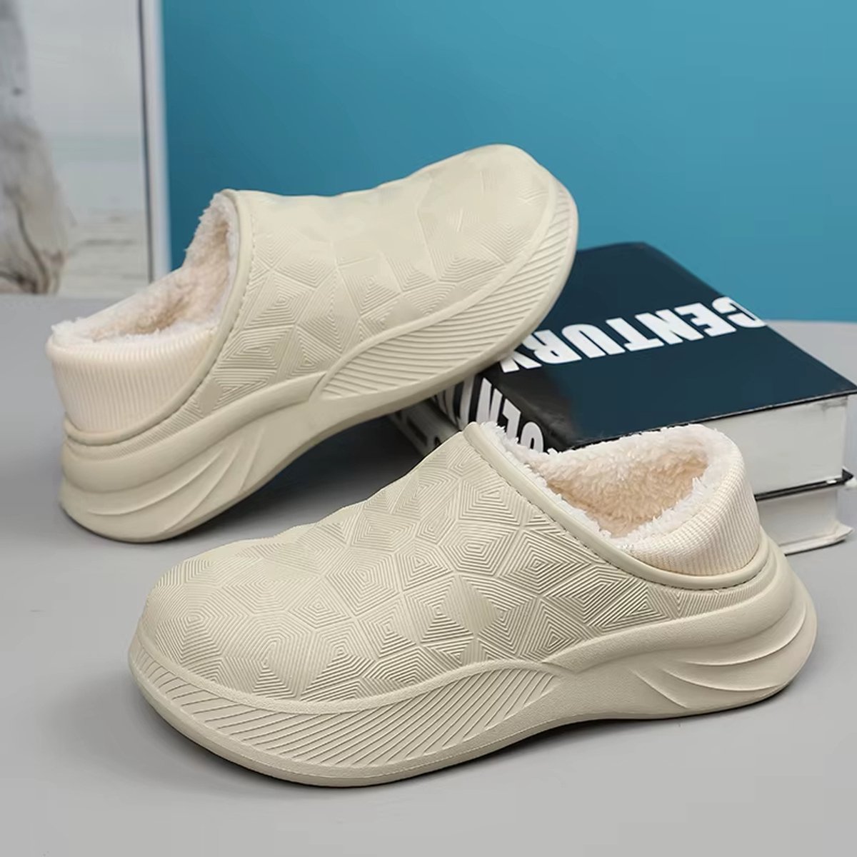 Warme Winter Pantoffels Maat 40 voor Mannen en Vrouwen – Waterdichte Katoenen Tuinschoenen met Antislip en Zachte Zool | Comfortabele Slippers voor Binnen en Buiten