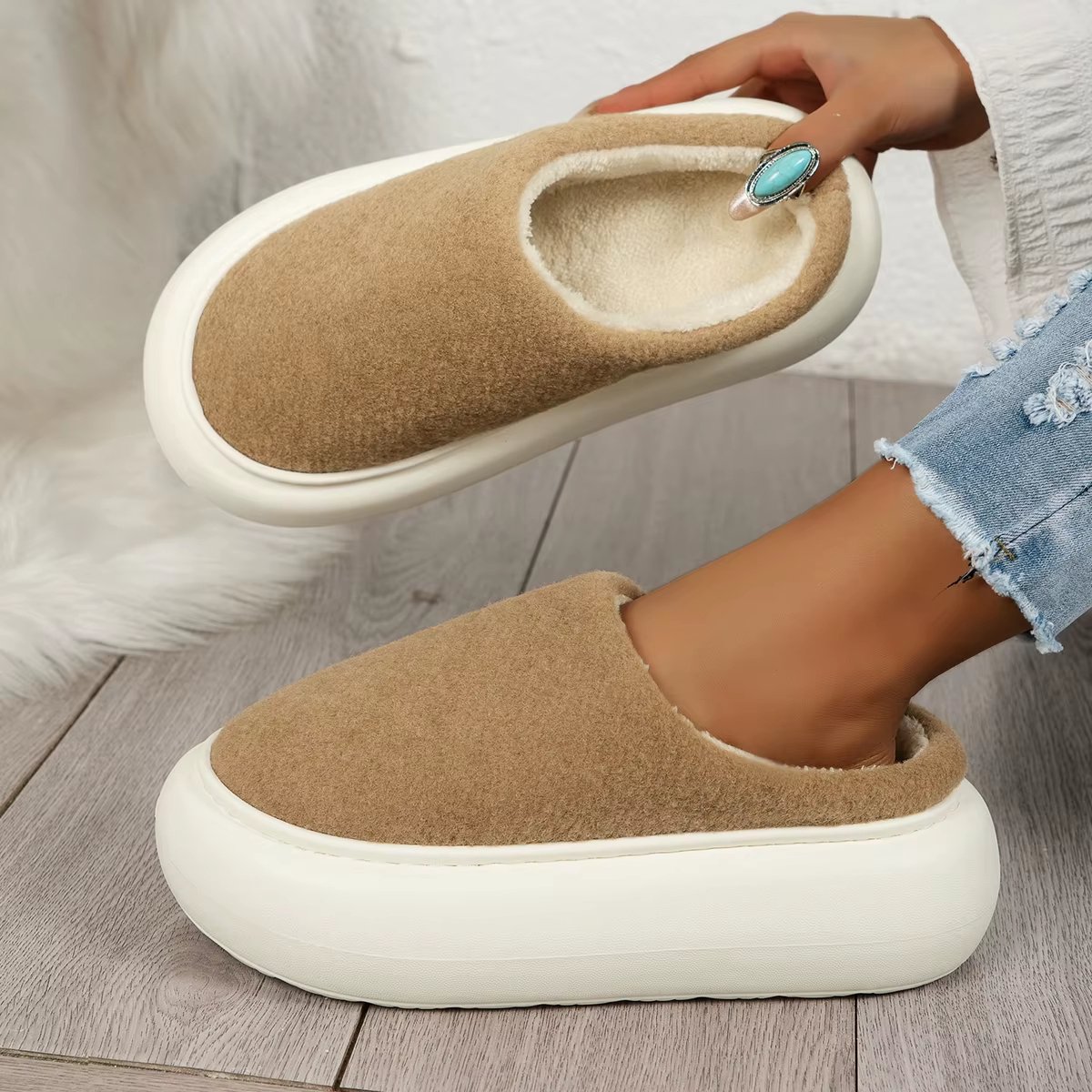 Warme Dames Winter Pantoffels Maat 37 met Antislip Zool – Pluche Instap Slippers voor Thuisgebruik | Comfortabele Gesloten Teen Huisschoenen, Zachte Pantoffels Binnen