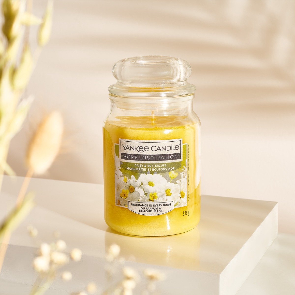 Yankee Candle Home Inspiration - Daisy & Buttercups - 150 branduren Geel