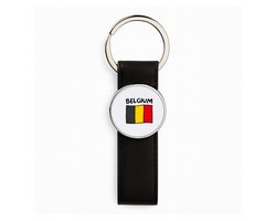 Hacebo® - Belgium vlag Zwart lederen sleutelhanger - België - reizigers - sleutelhangers - toerist - verjaardagscadeau - souvenir - vakantie - kado - gift - geschenk - sleutelhanger - 3 x 10.5 CM
