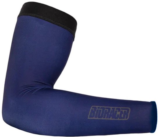 Een marineblauw Bioracer armstuk met zwarte boord en oranje logo.