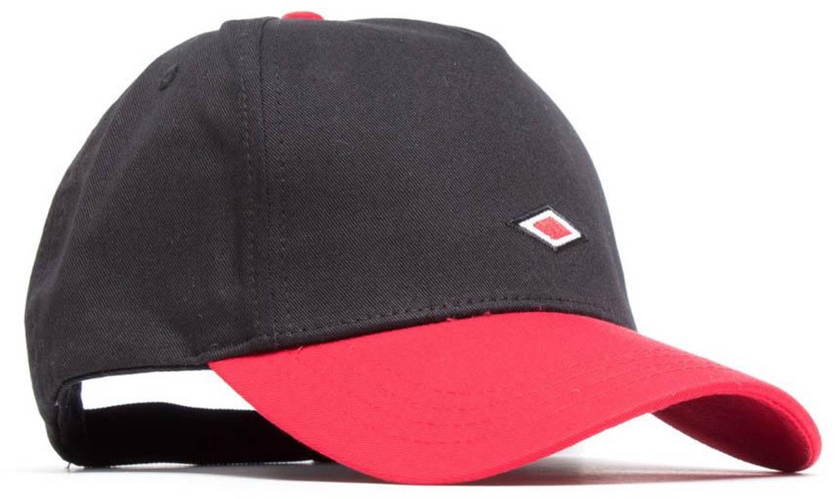 Umbro Logo Pet Zwart
