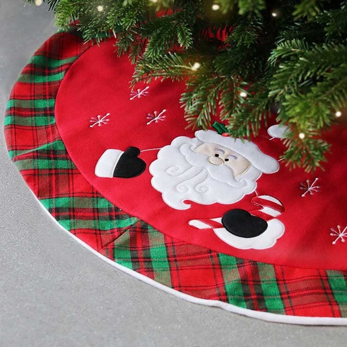 Unique Living - Kerstboomrok Mickel - 90x90cm - Rood