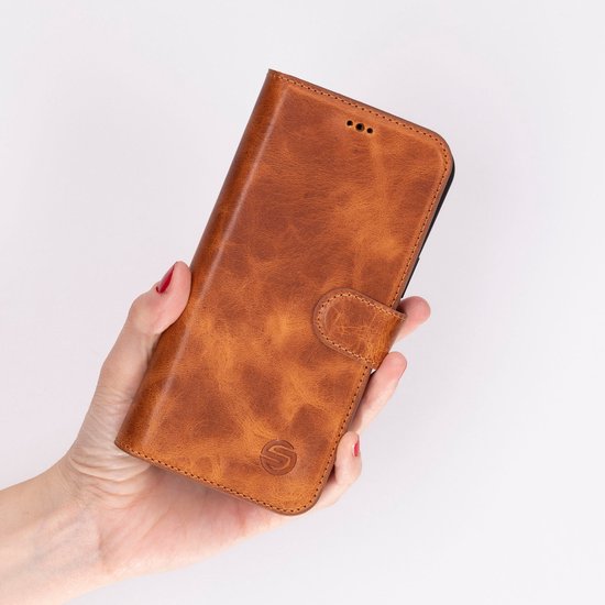 Étui en cuir iPhone 16 Plus - Solidenz Bookcase Étui en cuir iPhone 16 Plus - Cuir véritable - Étui téléphone avec porte-cartes - Étui en cuir pleine fleur - Marron clair