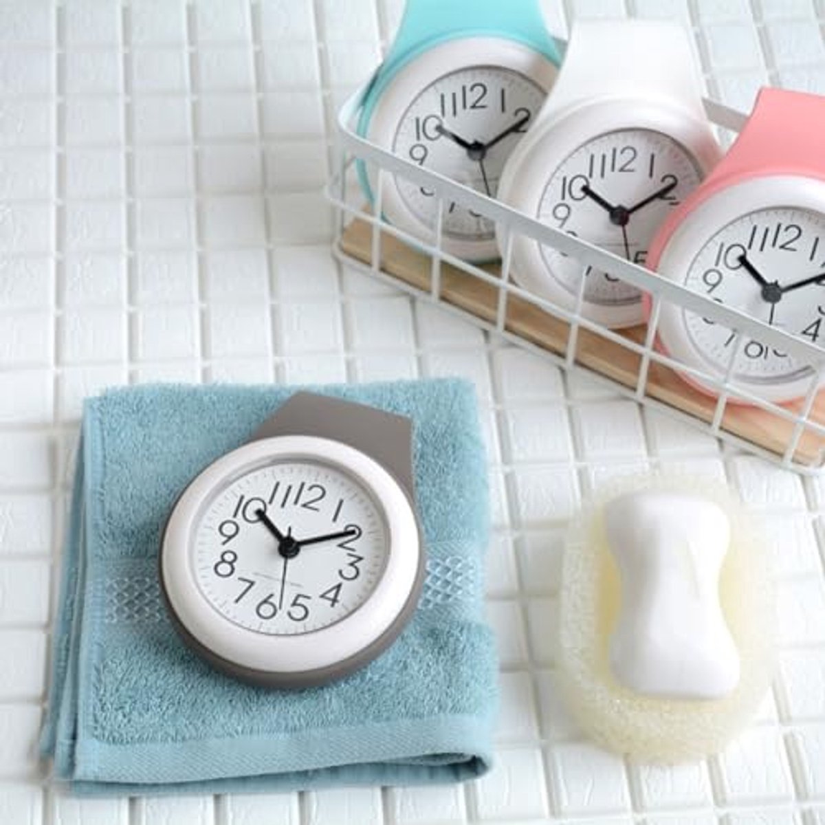 Digitale Stille Wandklok voor Badkamer en Keuken - Waterdicht en Compact