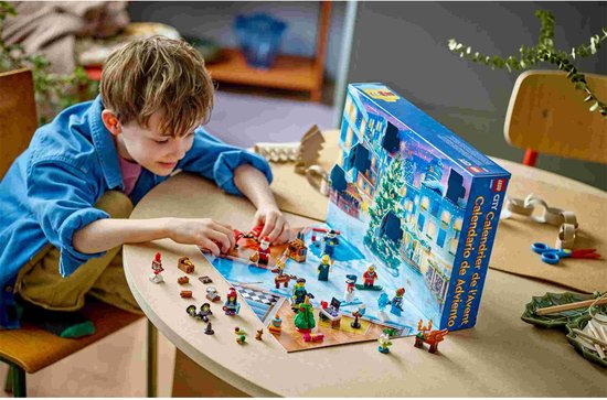 LEGO City Adventskalender 2023 met 24 Cadeautjes - 60381