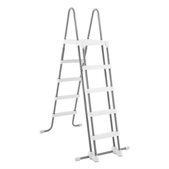 Een witte en grijze zwembadladders met 6 treden, 1.3m hoog.