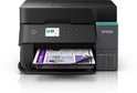 Zwarte Epson EcoTank all-in-one printer met papier uit de uitvoerlade en zichtbare inktreservoirs.