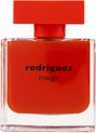 Rode parfumfles met rode dop. Tekst 'rodriguez rouge' in het zwart op de voorkant.