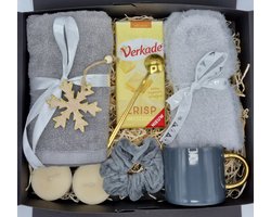 RituwellGift Geschenkset Vrouwen - Nr. 2 |- Cadeau voor Vrouw - Verwenpakket - Cadeaupakket - Giftset - Verjaardag - Moederdag - Mok - Beker - Sokken - Scrunchie - Chocolade - Valentijn Cadeautje voor Haar - Kerstpakket Vrouw - Cadeau Vriendin