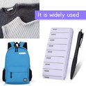 Een blauwe rugzak, twee truien, een rol met naamlabels en een pen. De tekst "It is widely used" is zichtbaar.