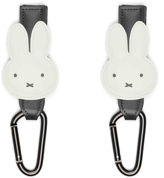 Twee zwarte Dooky kinderwagenhaken met witte Nijntje-details van kunstleer en metalen karabijnhaken.