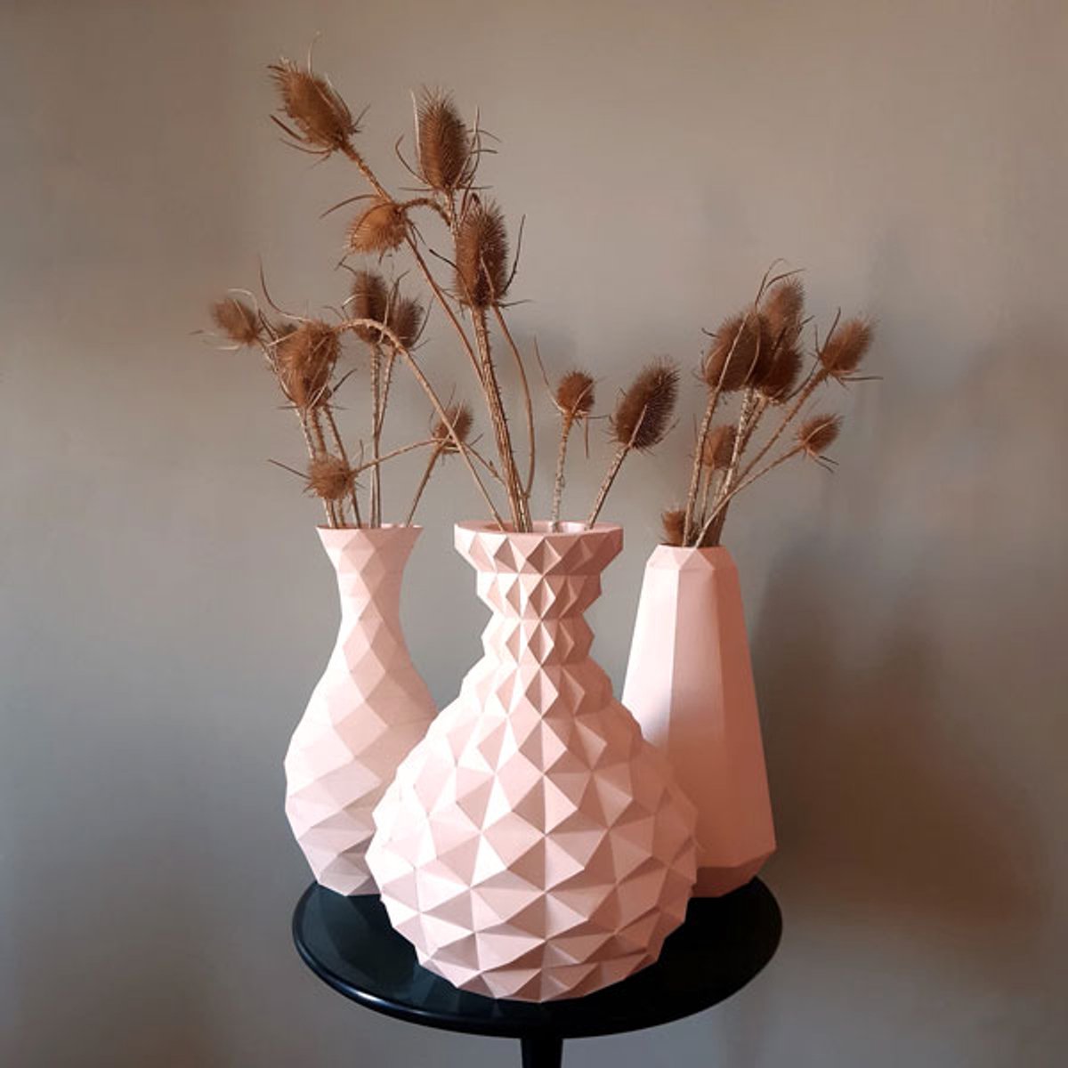 3D Papercraft Kit Vazen – Compleet knutselpakket met snijmat, liniaal, vouwbeen, mesje – set van 3 – Roze