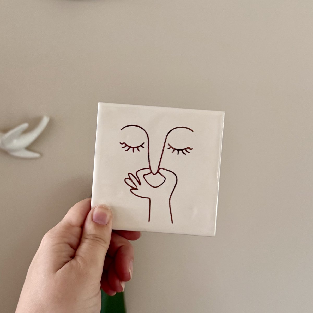 Wij & Blij - Tegeltje - Spreuktegeltje- Wandtegeltje - toilet - wc - vies geurtje - afsche