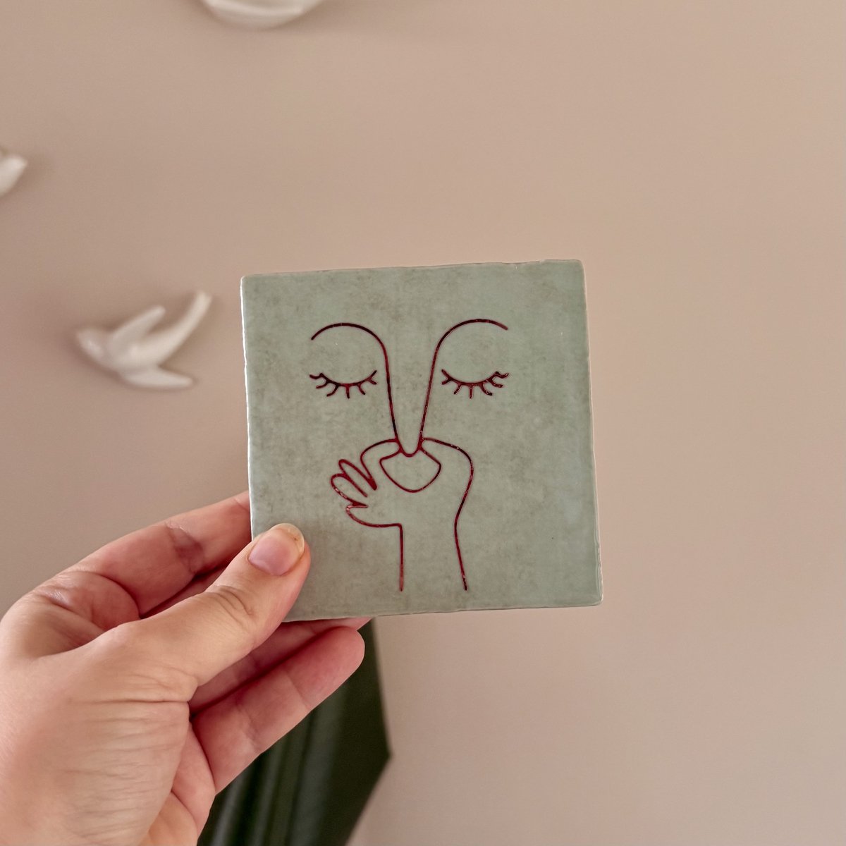 Wij & Blij - Tegeltje - Spreuktegeltje- Wandtegeltje - toilet - wc - vies geurtje - afscheidscadeau - verjaardagscadeau - cadeau - moederdag - vaderdag - housewarmingcadeau - kleinigheidje - bedankje - groen