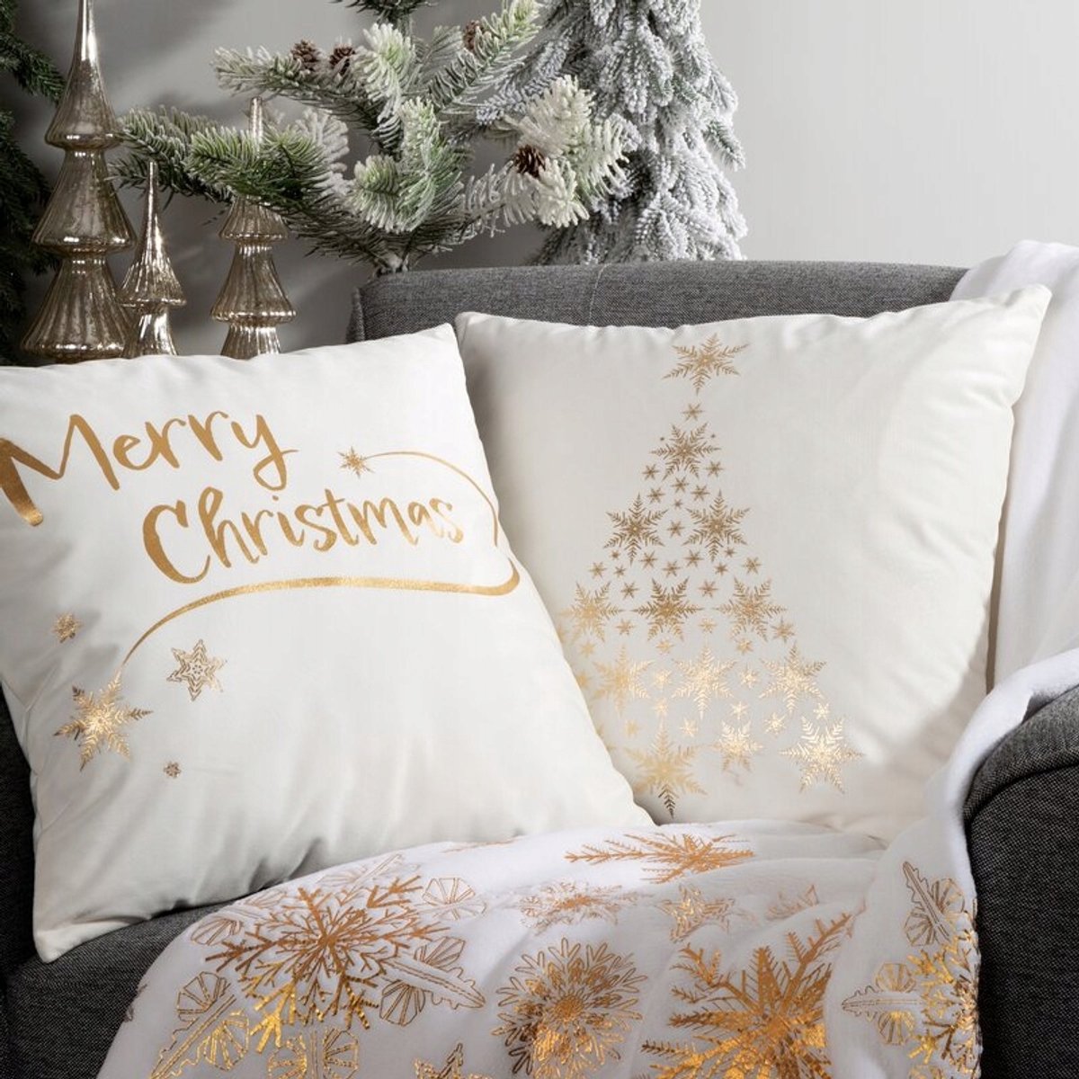 Kerst Kussenhoes 45x45cm Velours Ecru Goud Vrolijk Kerstfeest