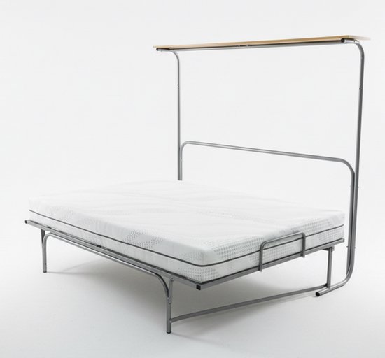 Grijze spiraalbodem met matras op een metalen frame, met een houten blad boven.