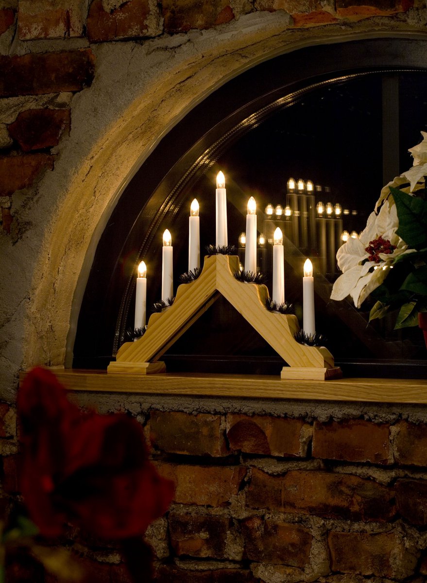 Houten Kerstkandelaar voor binnen - 7 kaarsen - 2700K warm wit - Hout met groen - Kaarsenbrug met 7 lampen - 30 x 38 cm - Kerstverlichting – foto 2
