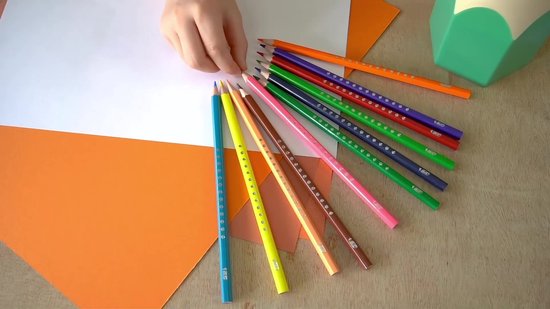 BIC Kids Kleurpotloden voor Tekenen, Kleuren en School - Kinderen - Verschillende Kleuren - Potlood - 24 Stuks