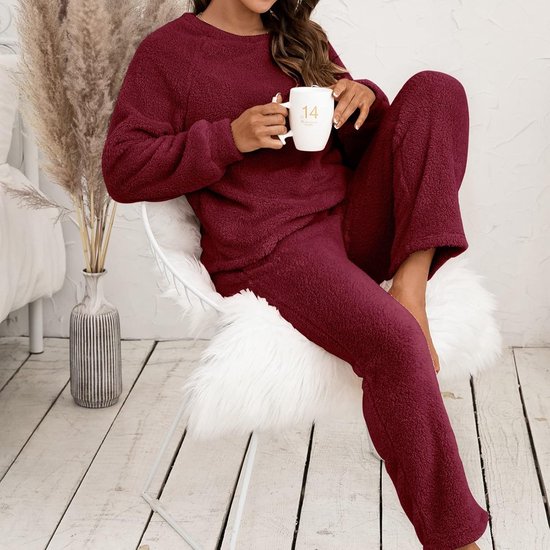 Women's thermal winter suit with fleece top and