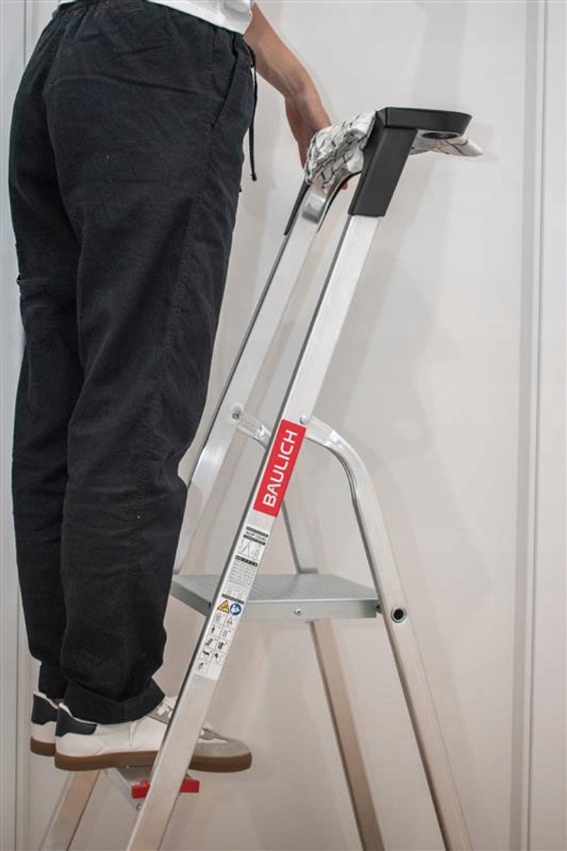 Baulich Huishoudtrap Aluminium - 4 treden met plateau - Opvouwbare vouwladder met antislip treden - Draagvermogen 125 kg - Werkhoogte 275 cm - Stabiele geprofileerde voeten – foto 8