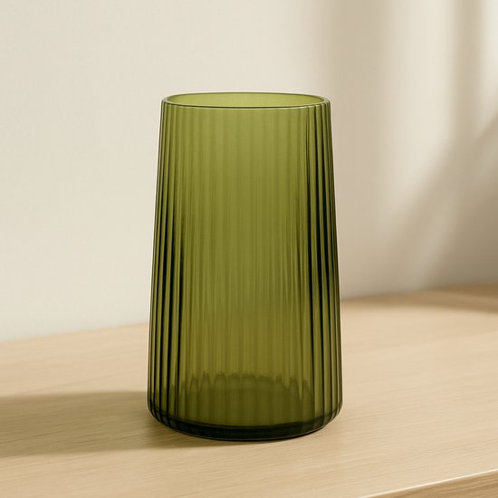Vase en verre côtelé moderne – Glas vert – Ø 13 × H 20 cm – Vase en Verres élégant pour Fleurs séchées et Fleurs – Design intemporel et décoration d'intérieur de Luxe