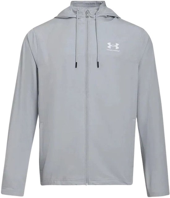 Veste coupe-vent grise Under Armour avec capuche et zip, logo blanc sur la poitrine.