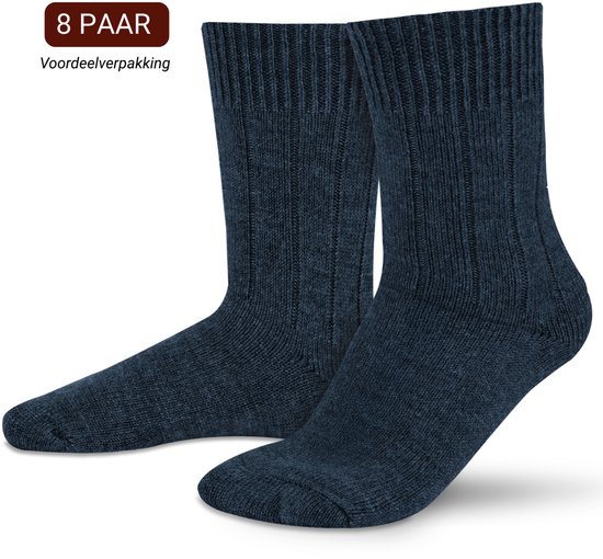 Twee paar navy blue Sukats sokken met ribbels. Voordeelverpakking van 8 paar.