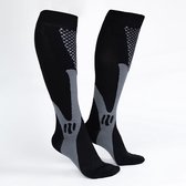 Chaussettes haute compression - la chaussette parfaite pour le sport et la course à pied - Unisexe - CHAUSSETTES SAINES - Respirantes - Anti-douleur - Circulation sanguine - antidérapantes - chaussettes de compression