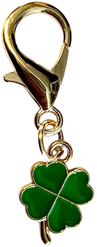 Pendentif trèfle à quatre feuilles doré.