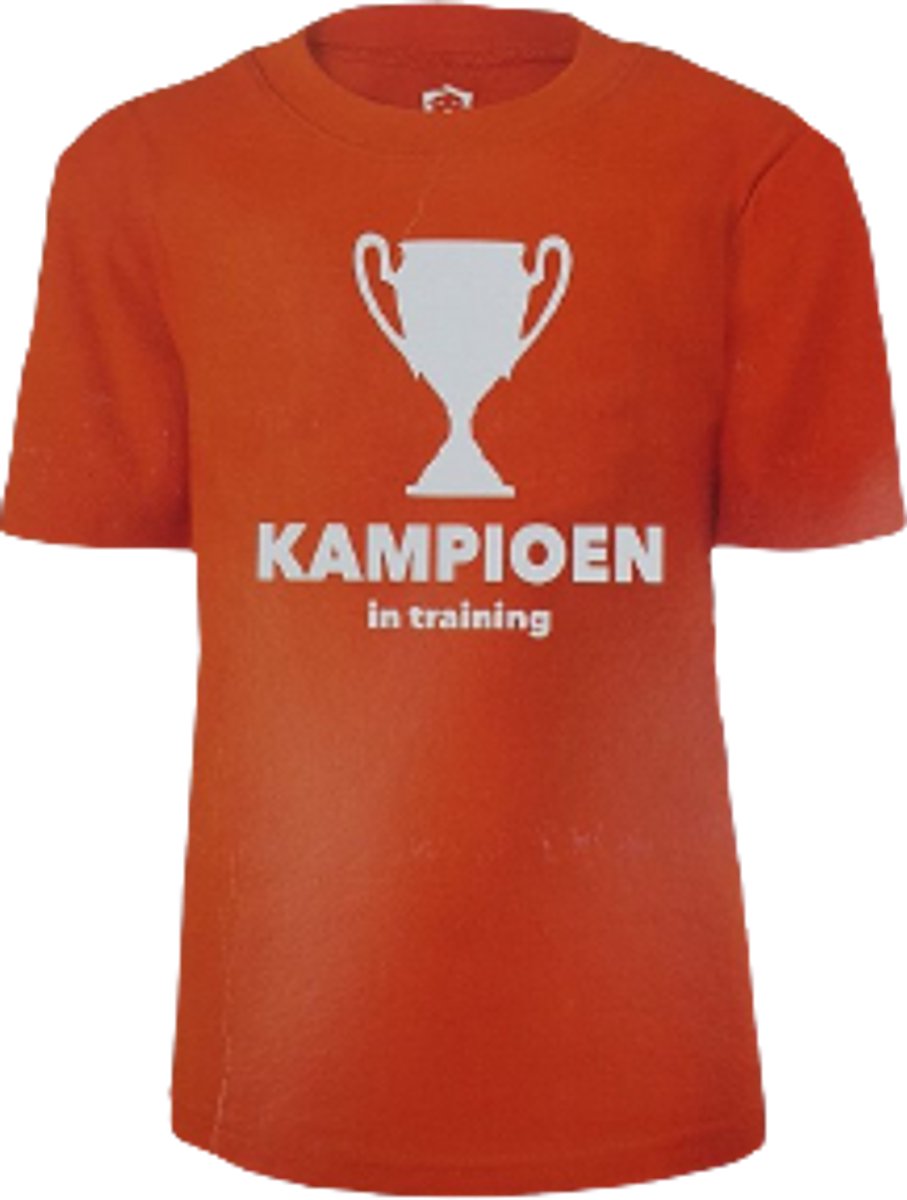 Oranje kinder T-shirt met tekst ''KAMPIOEN in training''- Oranje / Wit - Katoen - Maat 122 / 128 - Kinderen - Leeuwinnen - Voetbal - Feest - Nederlands elftal - Koningsdag - Holland - Nederland