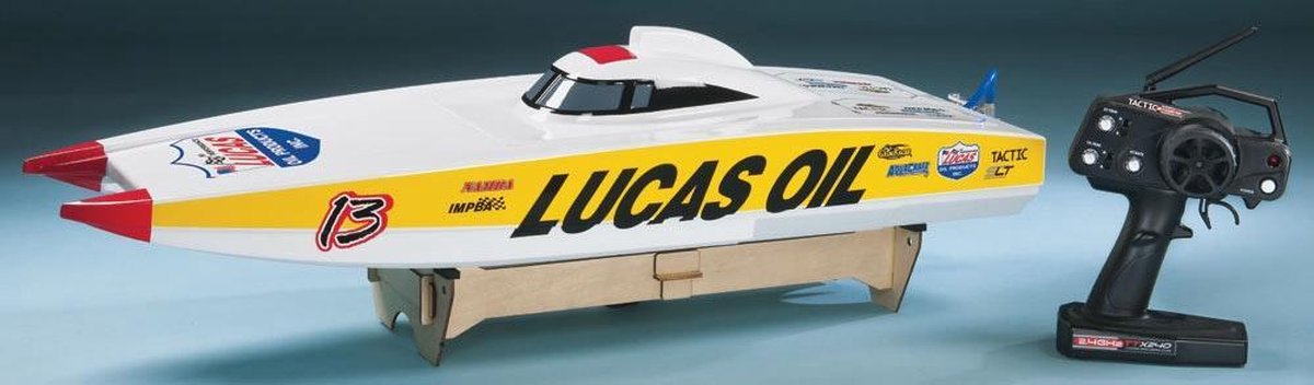 Aquacraft lucas hotsell oil rc boat