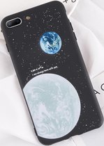 Luxe Back Cover voor iPhone 7 Plus | iPhone 8 Plus | Maan | Aardbol | Sterrenhemel | Ruimte | Ultradunne Hoogwaardig Soft TPU Case | Zwart - Wit - Blauw | Hoesje