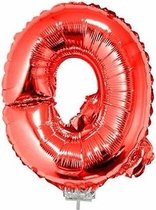 Rode opblaas letter ballon Q op stokje 41 cm