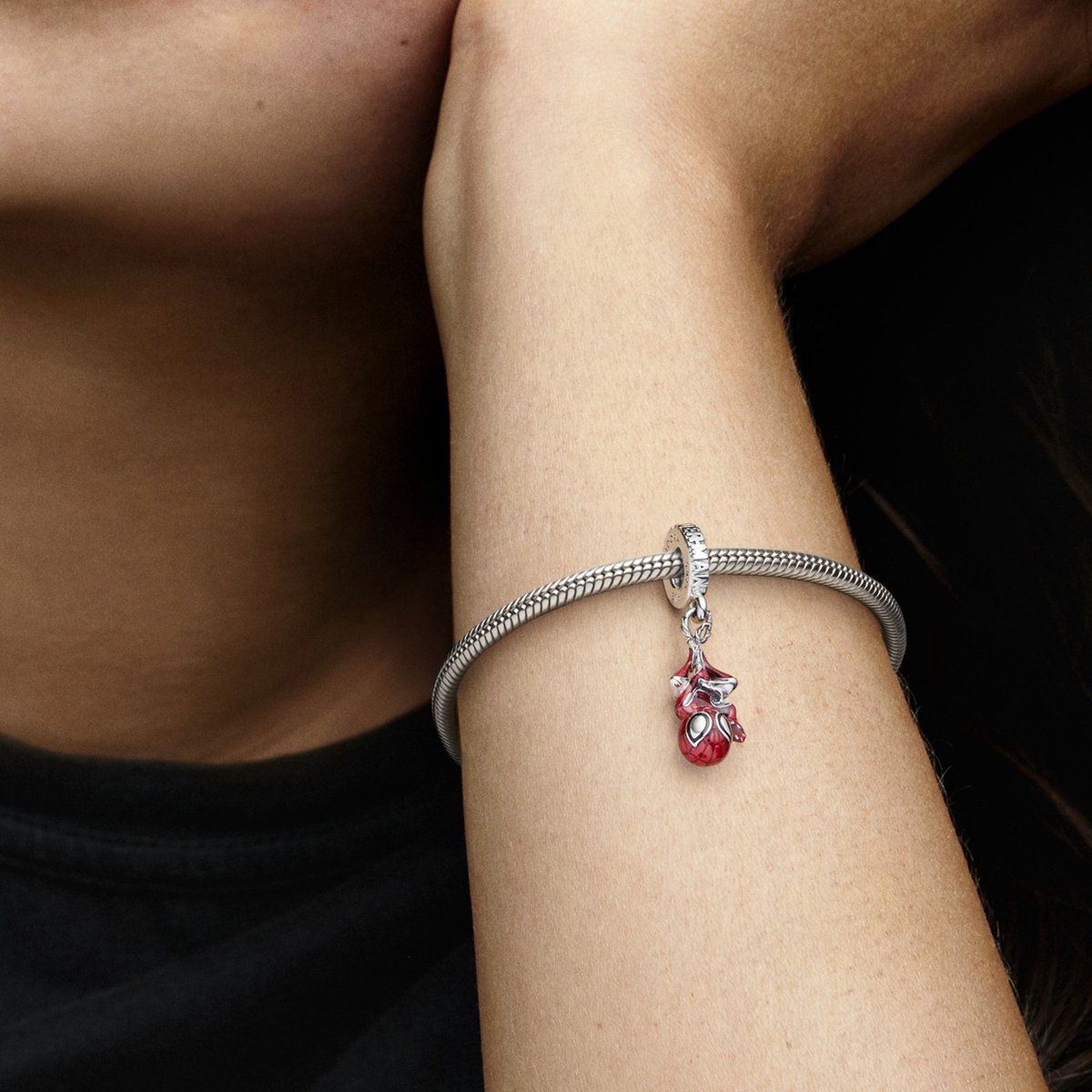 Pandora Bedel Marvel Hangende Spiderman 792323C01 — cadeau in Sieraden - foto 5