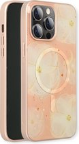 Casemania Hoesje Geschikt voor Apple iPhone 15 Pro Roze - Siliconen Marmer Back Cover - Geschikt voor MagSafe