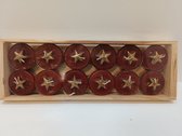 Waxinelichtjes - met houten bakje - 12 stuks - rood met gouden ster - kerst