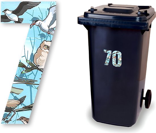 Zwarte kliko met nummer '70' erop in vogeldesign, naast een losse, grote '7' met vogelillustraties.
